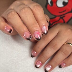 Custom gel press-on nails made by artisan set